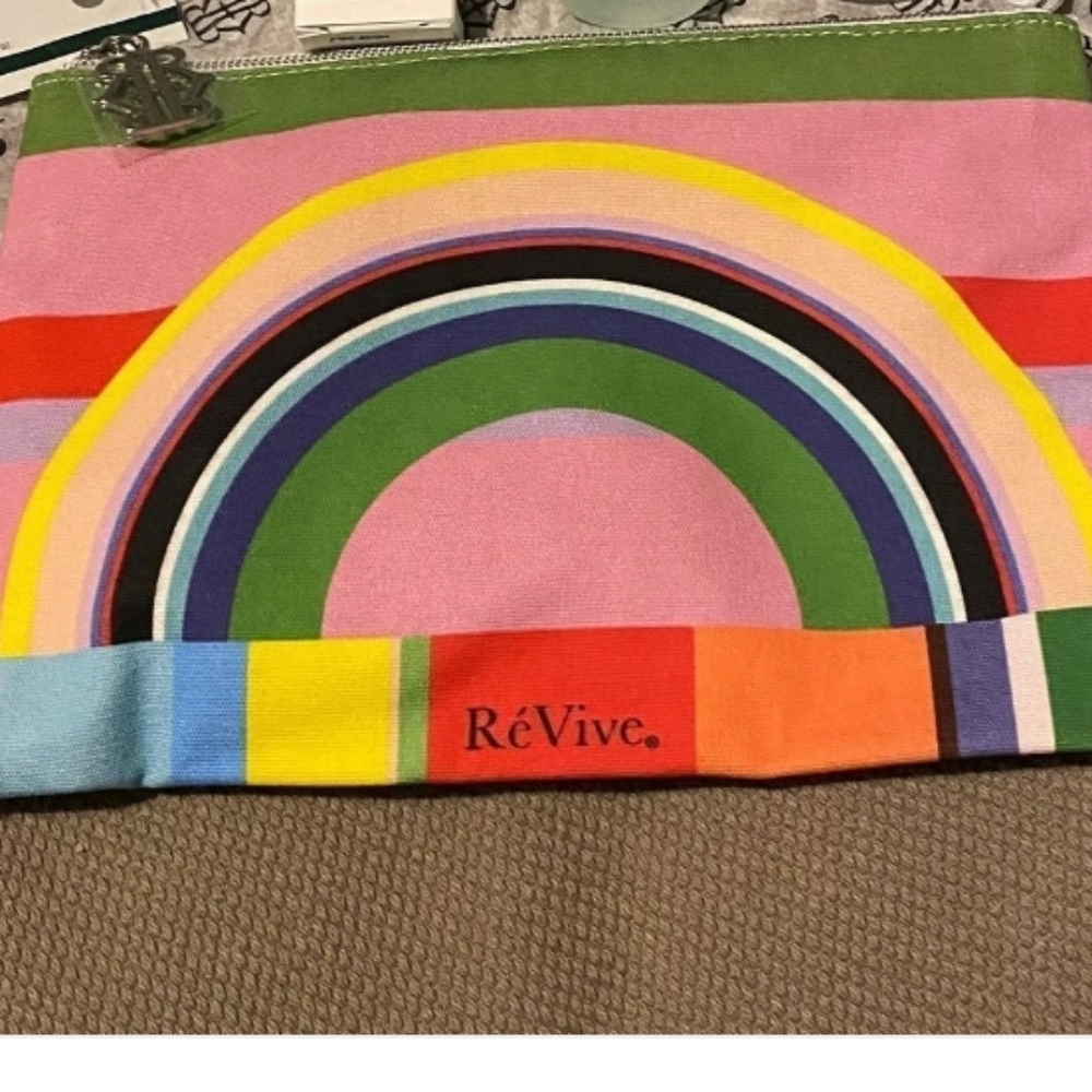 Révive Makeup Travel Rainbow Bag